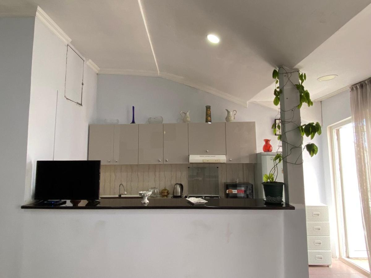 Apartment On Luka Asatiani 2 Batumi Exterior photo
