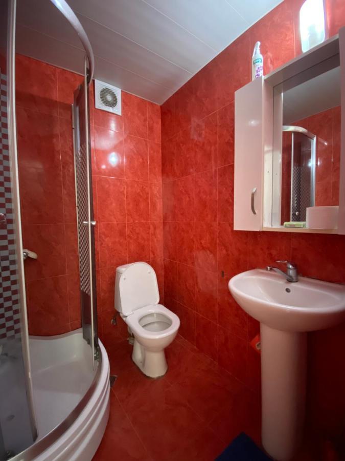 Apartment On Luka Asatiani 2 Batumi Exterior photo