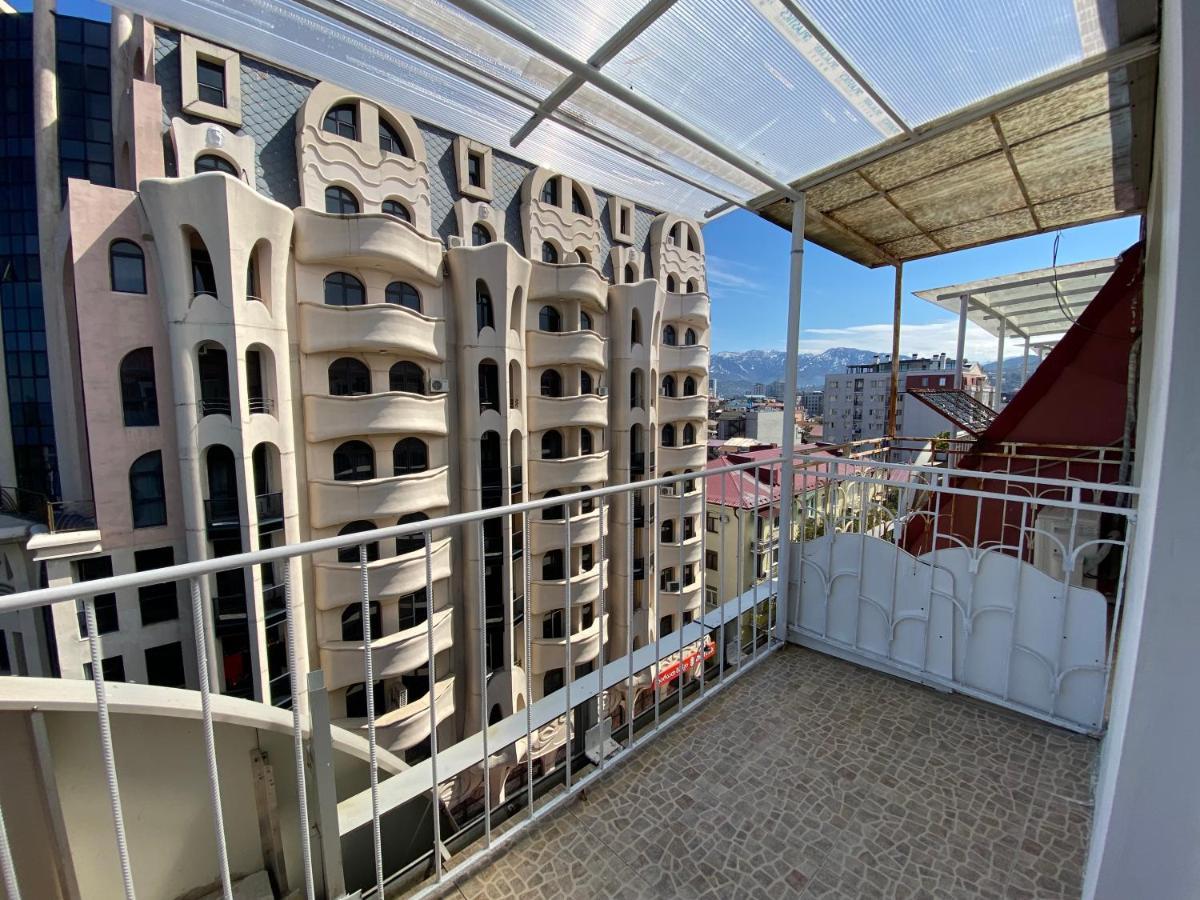 Apartment On Luka Asatiani 2 Batumi Exterior photo